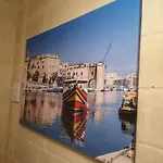 17 Domus Mariae Town House * Senglea