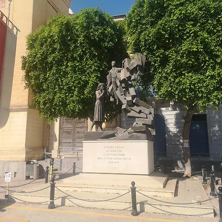 17 Domus Mariae Town House بيت للعطل *