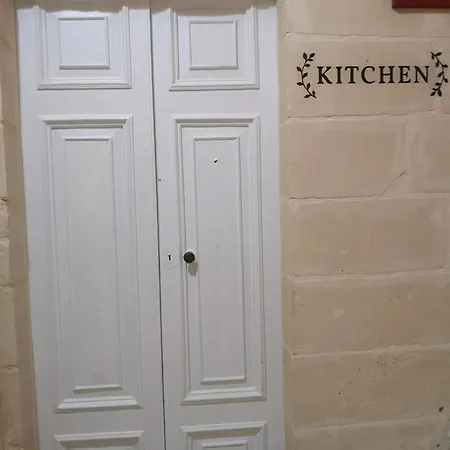 17 Domus Mariae Town House Feriehus