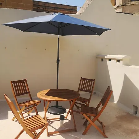 17 Domus Mariae Town House *