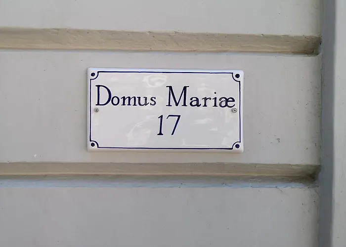 17 Domus Mariae Town House *